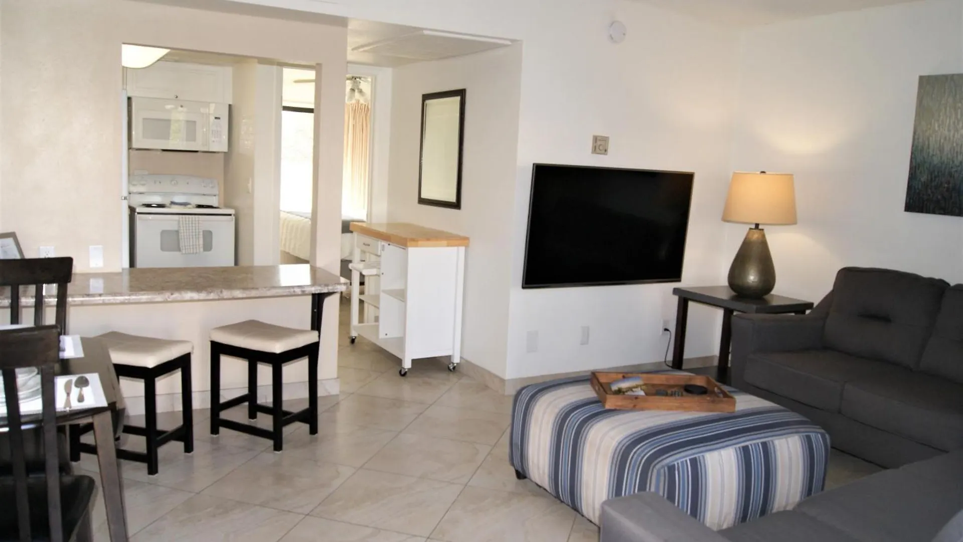 132 Fully Furnished, Amenities Galore Скоттсдейл Апартаменты